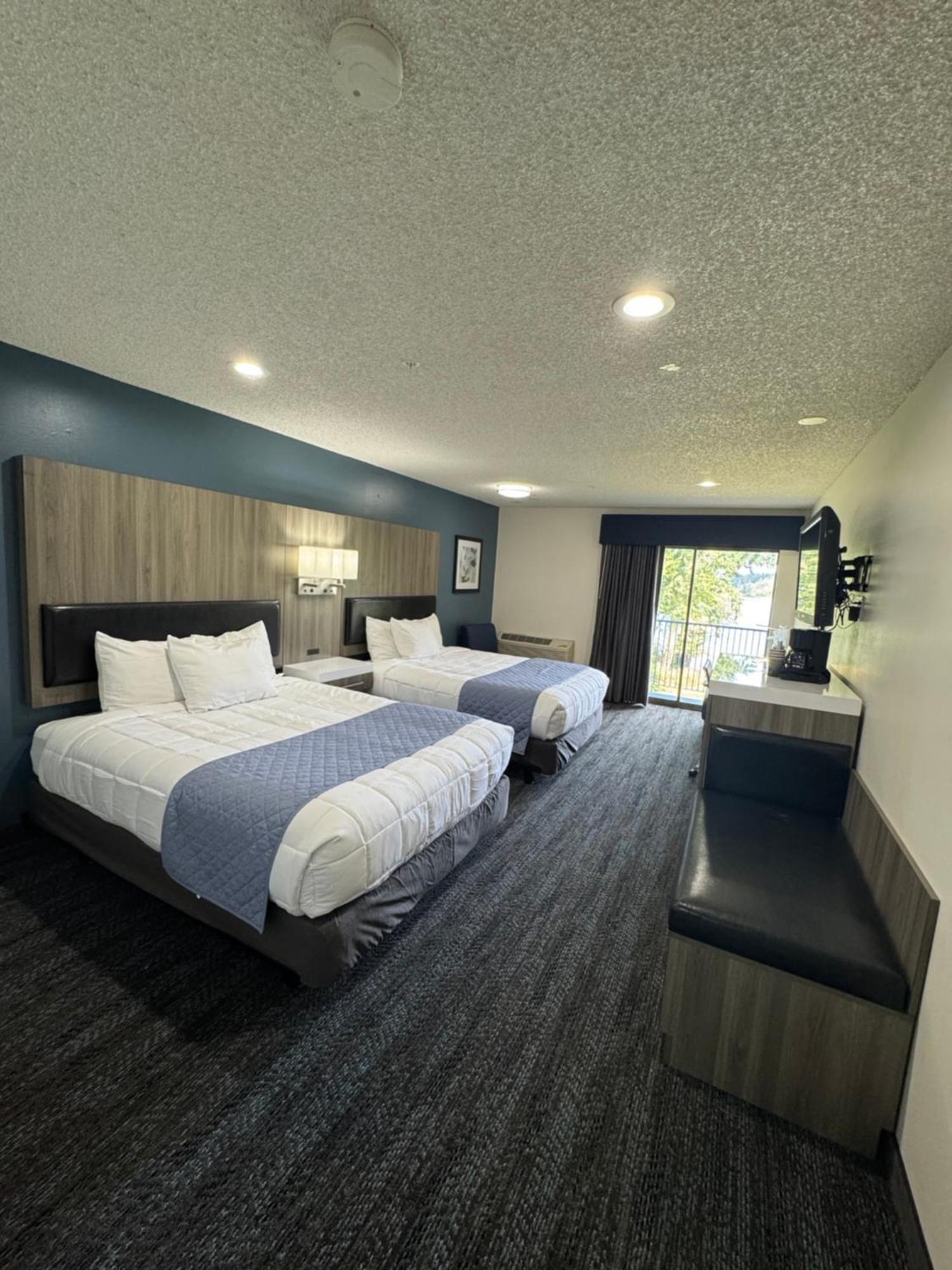 Oyster Bay Inn&Suites Bremerton Exterior foto